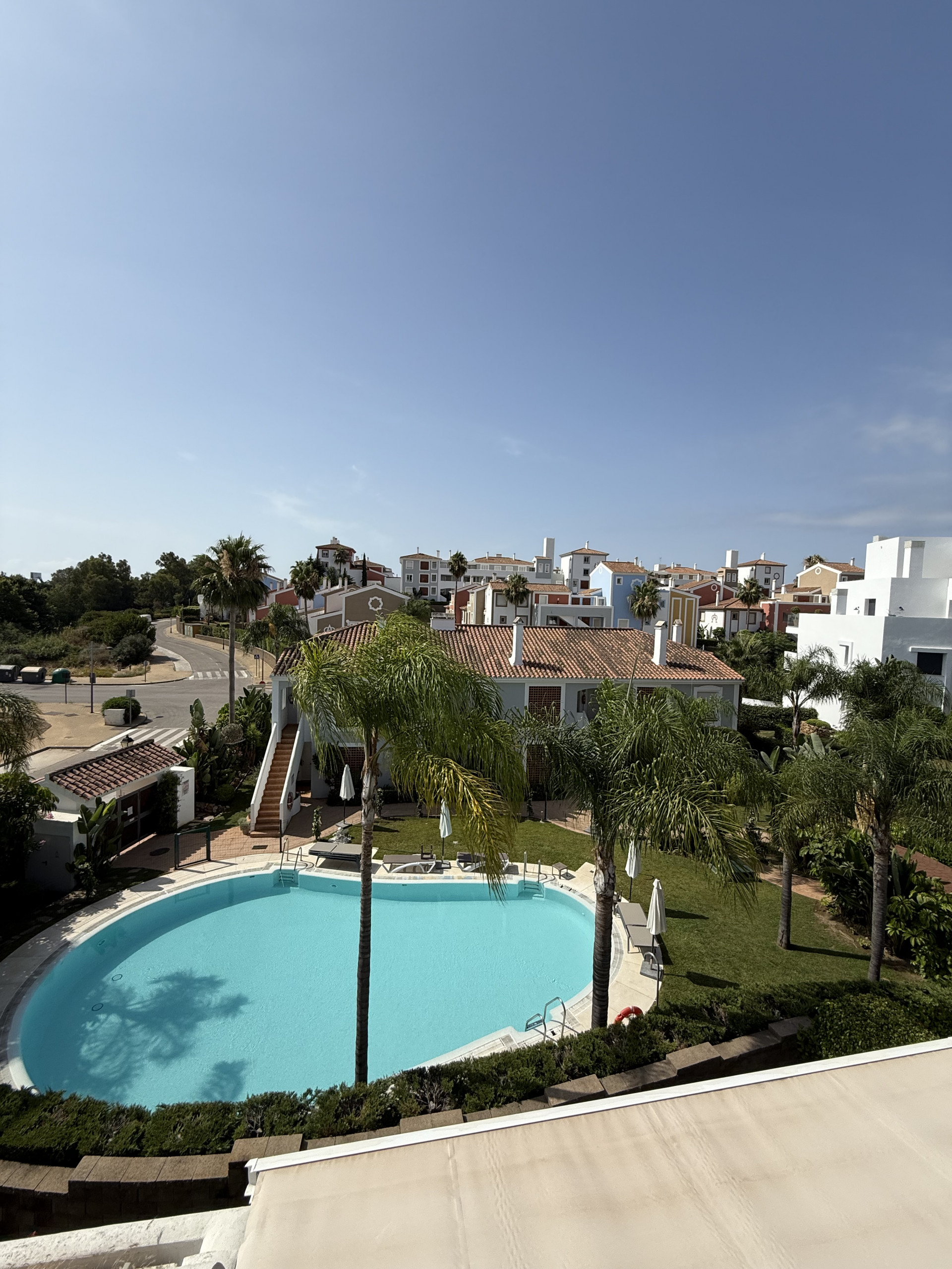 El Paraíso, Estepona