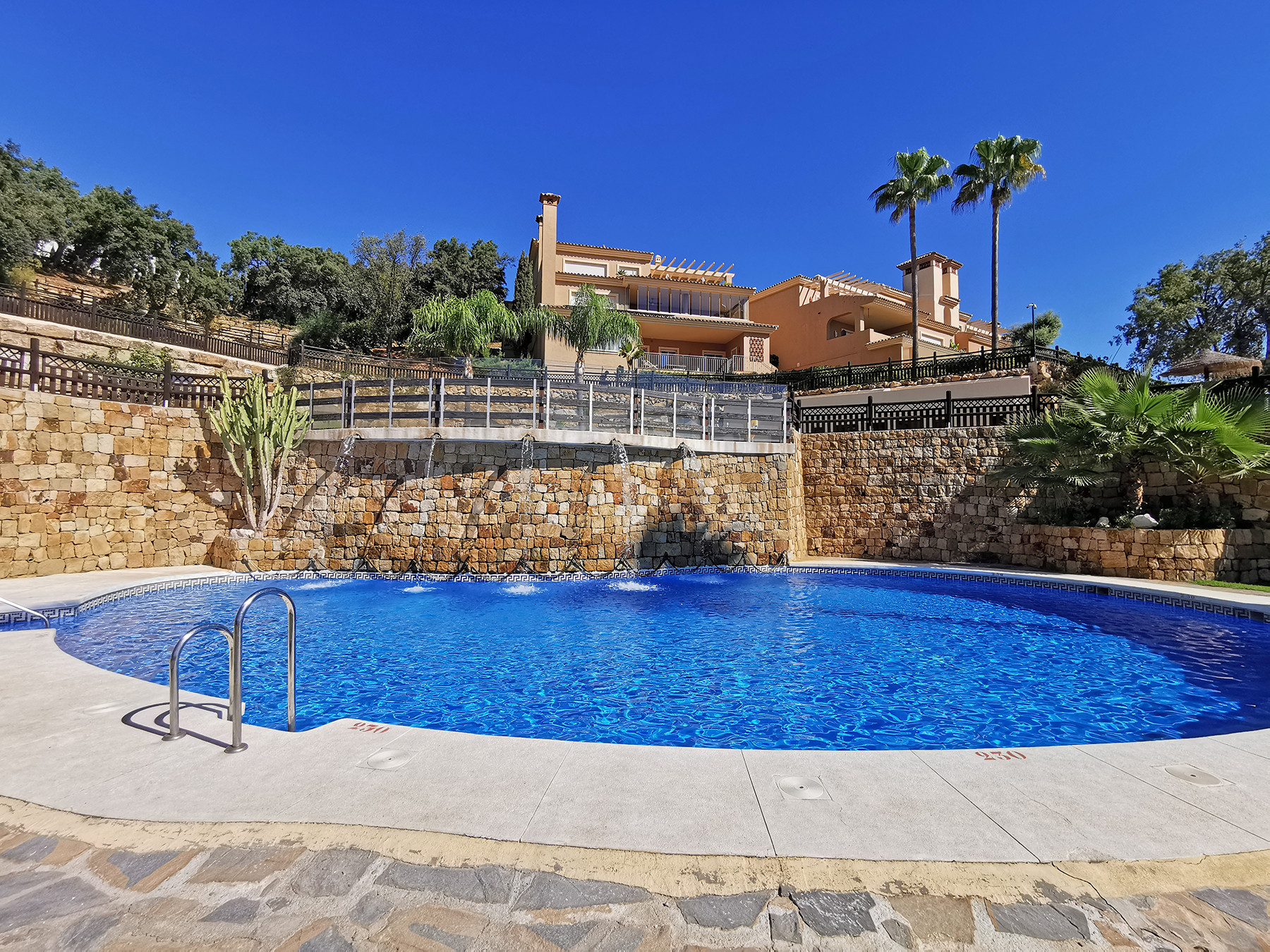 La Mairena, Marbella