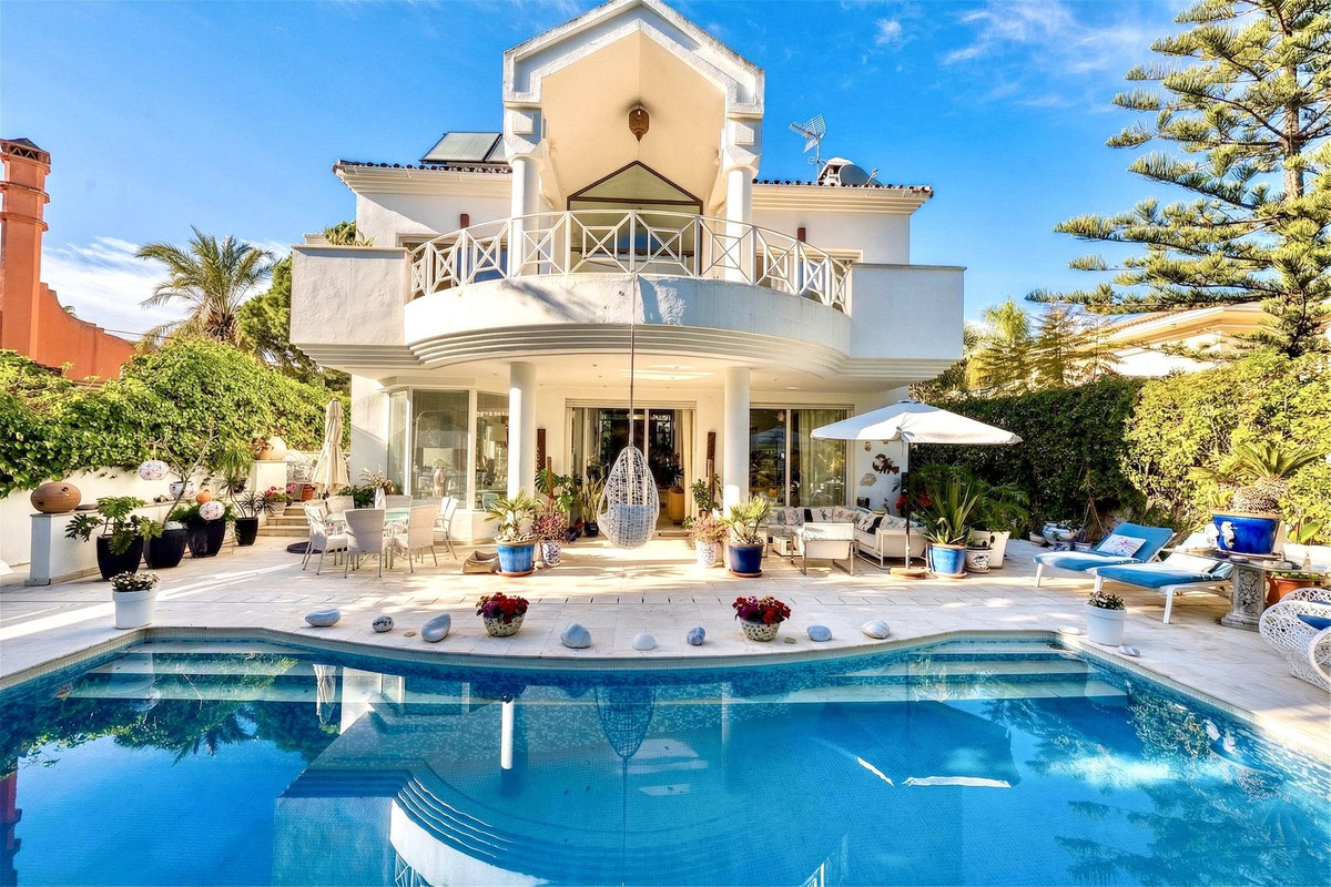 New Golden Mile, Estepona